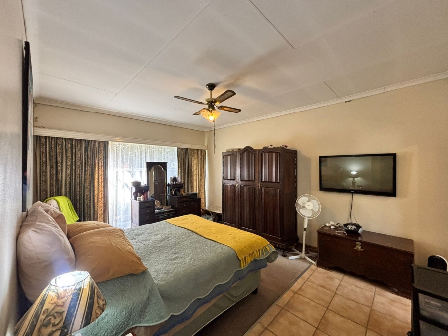 4 Bedroom Property for Sale in Flamwood North West